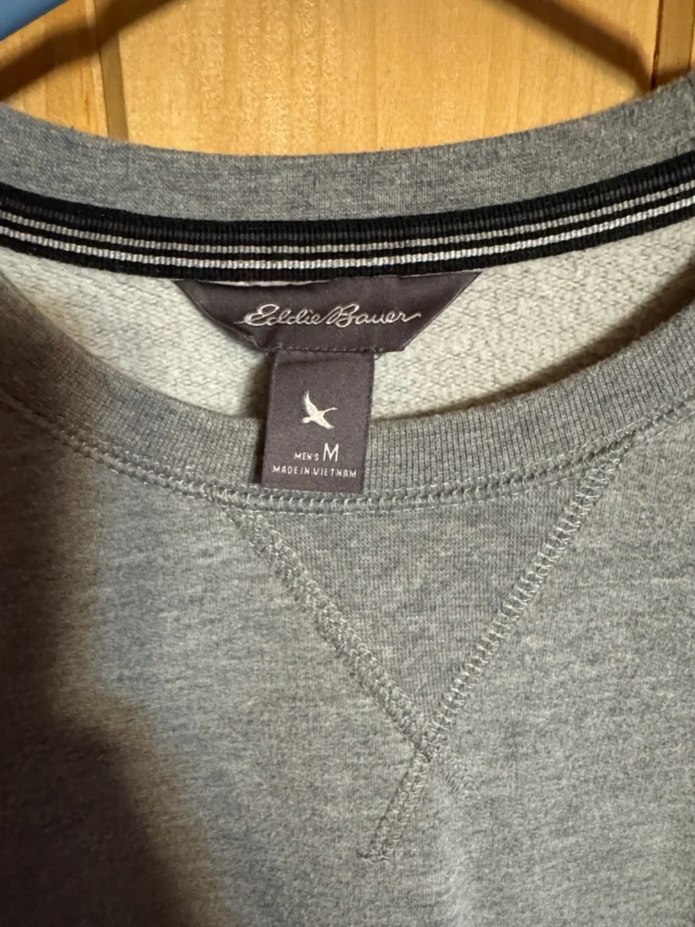 Eddie Bauer Gray Crewneck Sweatshirt - Picture 2 of 3